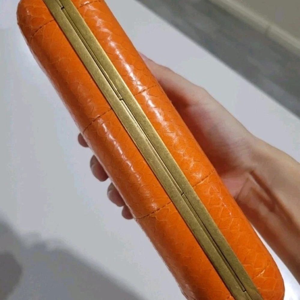 ($2545 Retail) ALEXANDER MCQUEEN Orange Python Knuckle Box Clutch Bag - Picture 4 of 5